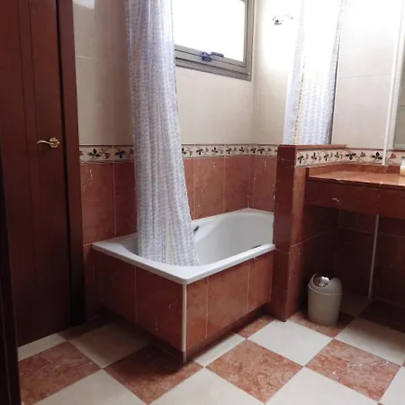 Lejlighed Spacious 2 Bedroom Townhouse Close To The Beach *