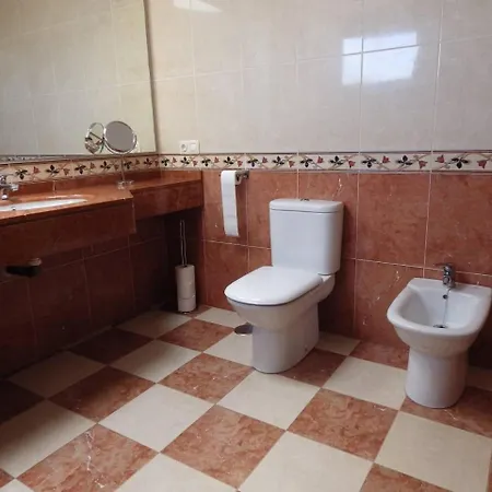 Spacious 2 Bedroom Townhouse Close To The Beach Granadilla De Abona
