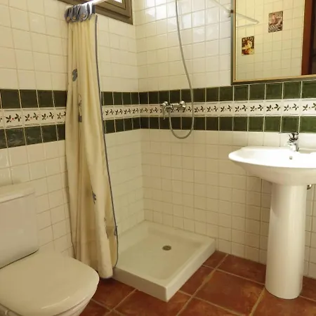 Spacious 2 Bedroom Townhouse Close To The Beach Lejlighed Granadilla De Abona