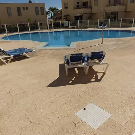 Spacious 2 Bedroom Townhouse Close To The Beach شقة غراناديا دي أبونا